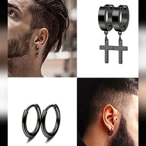 2 pairs of earrings